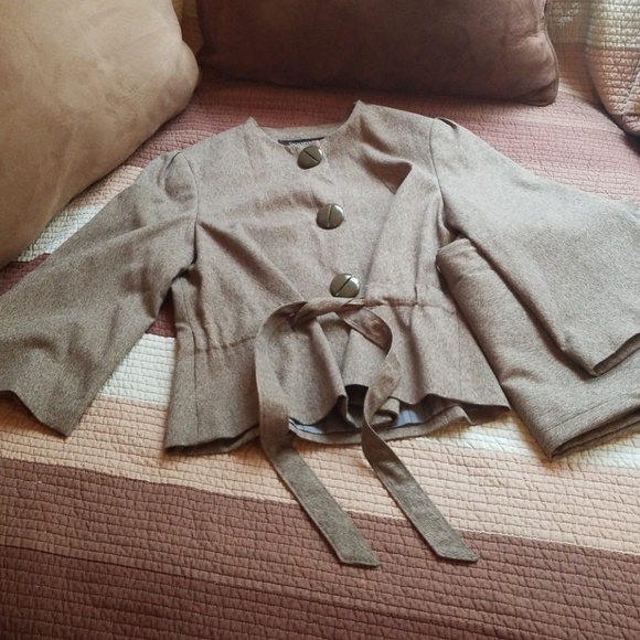 Women's Pants Suit - Picture 1 of 3